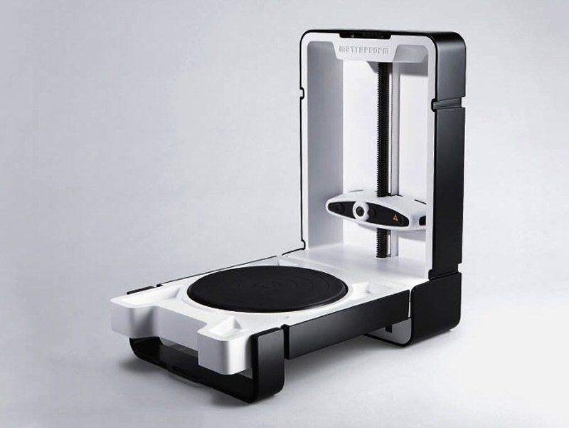 New-and-Affordable-3D-Scanner-Is-a-Hit-W