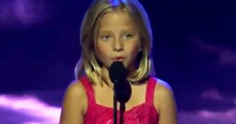 Jackie Evancho performs on America’s Got Talent, gets standing ovation