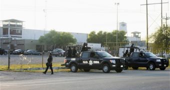 Mexican officials and U.S. border patrol officers are searching for the 132 men that escaped