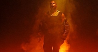 Kanye West performs 2-song medley at the 2015 Billboard Music Awards