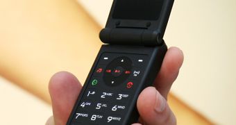 Motorola W270, an affordable 2G phone