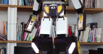 3D Printed Autobot Can Walk, Transform and Shoot Things