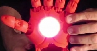 3D Printed Iron Man Prosthetic Hand Has Even the Palm Repulsor – Video