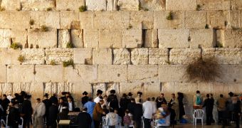 Checks totaling $500 million (€378 million) were found in an envelope left by the Western Wall