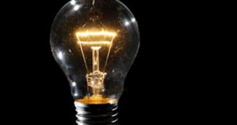 Survey finds most Americans have no idea incandescent light bulbs are to be phased out in the country starting next week