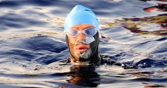 Diana Nyad reaches historic swimming goal