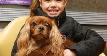 7-year-old Mia Bendrat received her stolen dog back right on Christmas day
