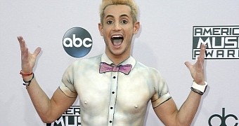 Frankie Grande is Ariana Grande’s less famous brother, made his red carpet debut at the AMAs 2014