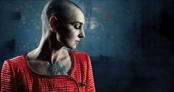 Sinead O’Connor goes public with ridiculous story on plans to perform a duet with Pope Francis at the AMAs 2014