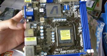 ASRock Z68M-ITX/HT mini-ITX Intel LGA 1155 motherboard