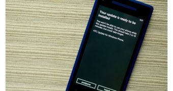 New update available for HTC 8X at AT&T