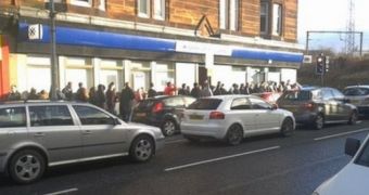 ATM in Scotland Spits Out Double the Amount Requested by Clients