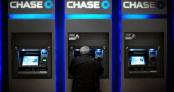 Chase and PNC allow $1 (€0.75) and $5 (€3.75) ATM withdrawals