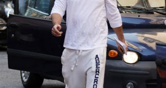 Mike “The Situation” Sorrentino wears Abercrombie & Fitch pants, A&F doesn’t approve