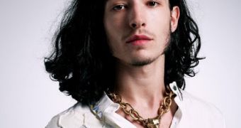Ezra Miller, other young campaigners now travelling towards the North Pole