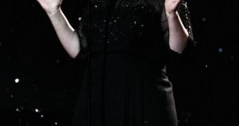 Adele Hopes to Perform at the Grammys 2012