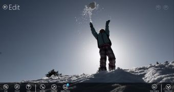 Adobe Photoshop Express comes free of charge on Windows 8
