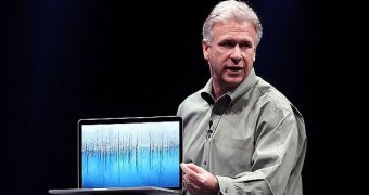 Apple's Phil Schiller demoing the Retina display MacBook Pro