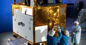 Image showing the first GPS 2F-1 satellite, in a Boeing clean room