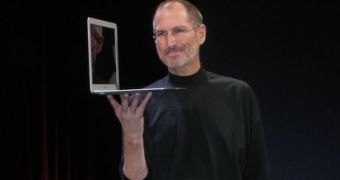 Steve Jobs and the MacBook Air during the MacWorld keynote