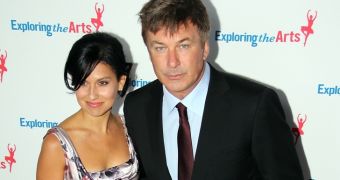 Alec Baldwin and Wife Confirm Pregnancy in TV Interview – Video