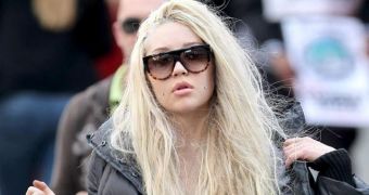 Amanda Bynes reveals she’s in a relationship, possibly talking marriage with the guy