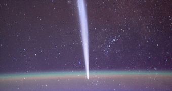 The Lovejoy comet seen from the ISS