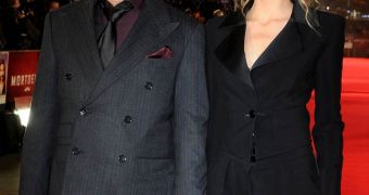 Johnny Depp and Amber Heard put up a united front in London, at “Mortdecai” premiere