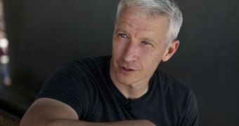 Anderson Cooper and CNN crew attacked again in Egypt, but they’re not leaving Cairo just yet
