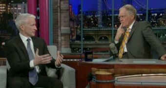 Anderson Cooper talks to David Letterman about Egypt and being punched in the head in Cairo