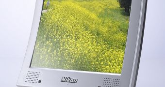 The Nikon NF-300i 3D digital photo frame