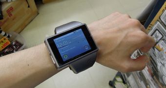 Android Watch Z1 Is World’s First Android Wrist Computer