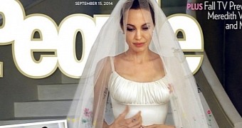 Angelina Jolie married Brad Pitt in secret, at their French estate