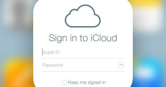 Apple alerts of iCloud access from web browser