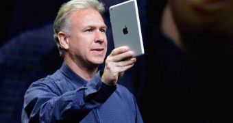 Apple Debunks “Cheap iPhone” Rumors