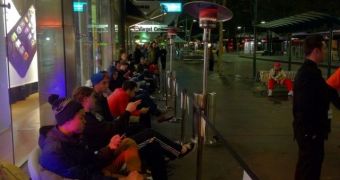 Fans waiting in line to buy the iPhone 5
