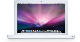 The White, polycarbonate (plastic) MacBook