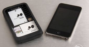 The Peel 520 next to an Apple iPod touch