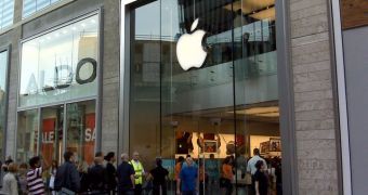 Apple Store, Liverpool One Grand Opening picture #1