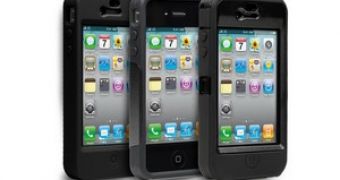 Apple iPhone 4 Getting New Protective Cases from OtterBox