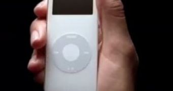 Apple might sell over 37 million iPods in 2005
