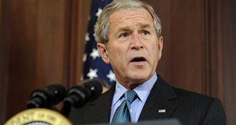 George W. Bush believes the Obama administration should approve the Keystone XL project