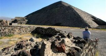 Archaeologists Open Sealed Cave Beneath The Pyramid of the Sun