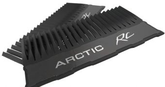The Arctic RC heatspreaders can be mounted using the pre-applied adhesive thermal tape