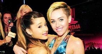 Ariana Grande Turns to Miley Cyrus for Advice on Her Diva Problems