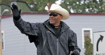 Sheriff David Clarke Jr. of Milwaukee County, Wisconsin advises residents to buy and use guns