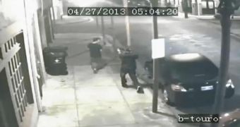 Armed Robbery Backfires, Shotgun Taken Away – Video