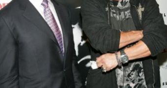 Arnold Schwarzenegger will make a cameo in “The Expendables” as a favor to friend Sylvester Stallone