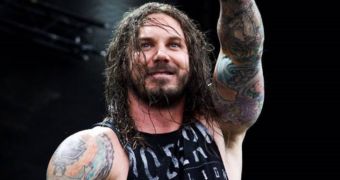 As I Lay Dying Singer Tim Lambesis Accused of Murder for Hire Plot – Video