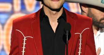 Ashton Kutcher on presenting duties at the Country Music Awards 2012